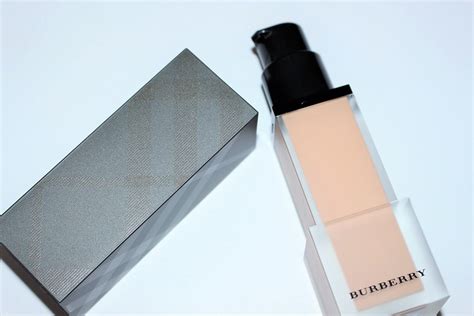 burberry cashmere flawless soft matte foundation swatches|Burberry Cashmere Foundation Review & Swatch .